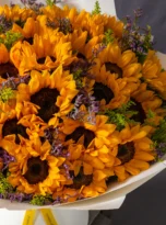 51-sunflowers-yellow-bouquet-flowers-in-side-2.webp